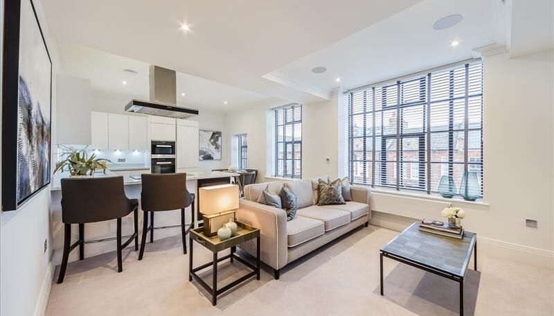 2 bed property in Palace Wharf, Rainville Road, London
